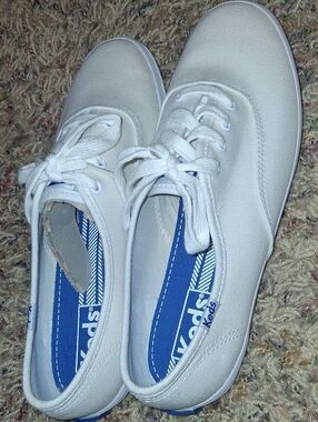 Keds White Canvas Lace-Up Sneakers with Blue Insole Trim